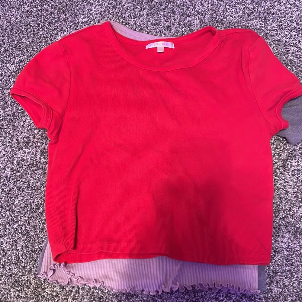 4 Solid Colored Cropped T-Shirts - image 4